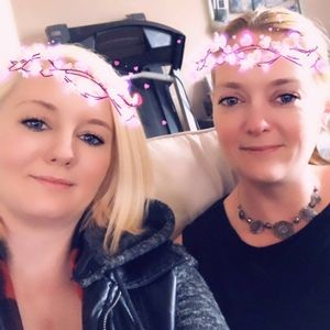 Meet your Posher, Crystal